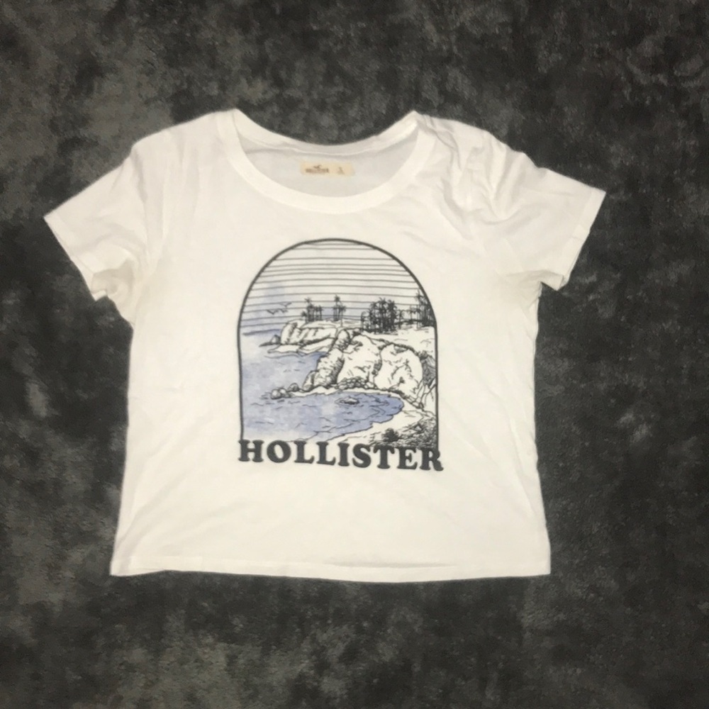 graphic hollister shirt